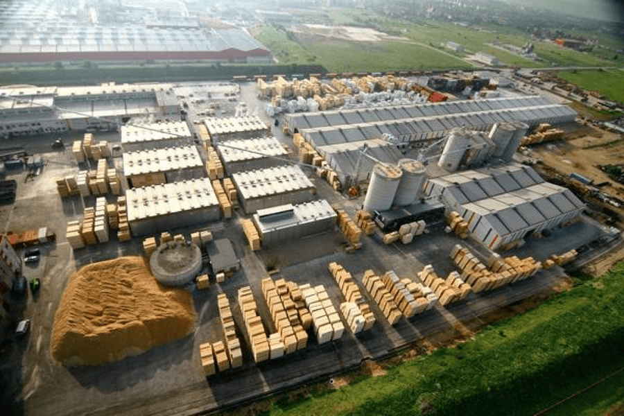 Cea mai mare fabrică de cherestea din România, Schweighofer Sebeș, vândută nemților de la Ziegler