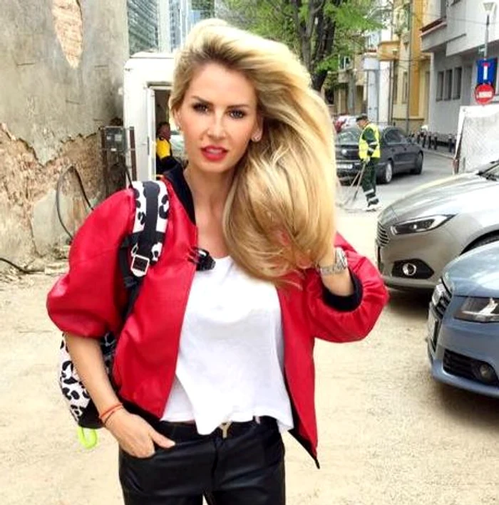 
    Andreea și Anca sunt vecine într-un cartier luxosFoto: arhivă personală  