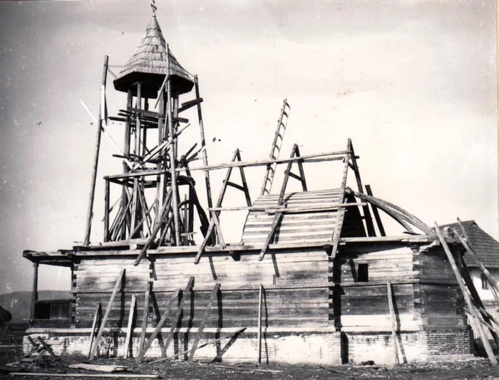 biserica dragutesti la muzeul golesti remontare 1968