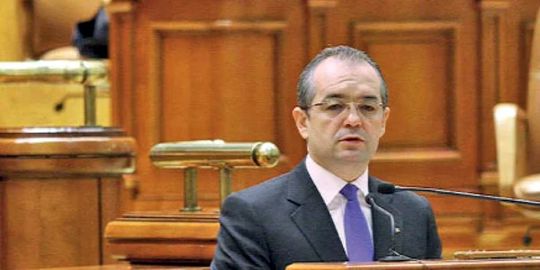 Premierul Emil Boc îşi asumă răspunderea pe măsurile de austeritate