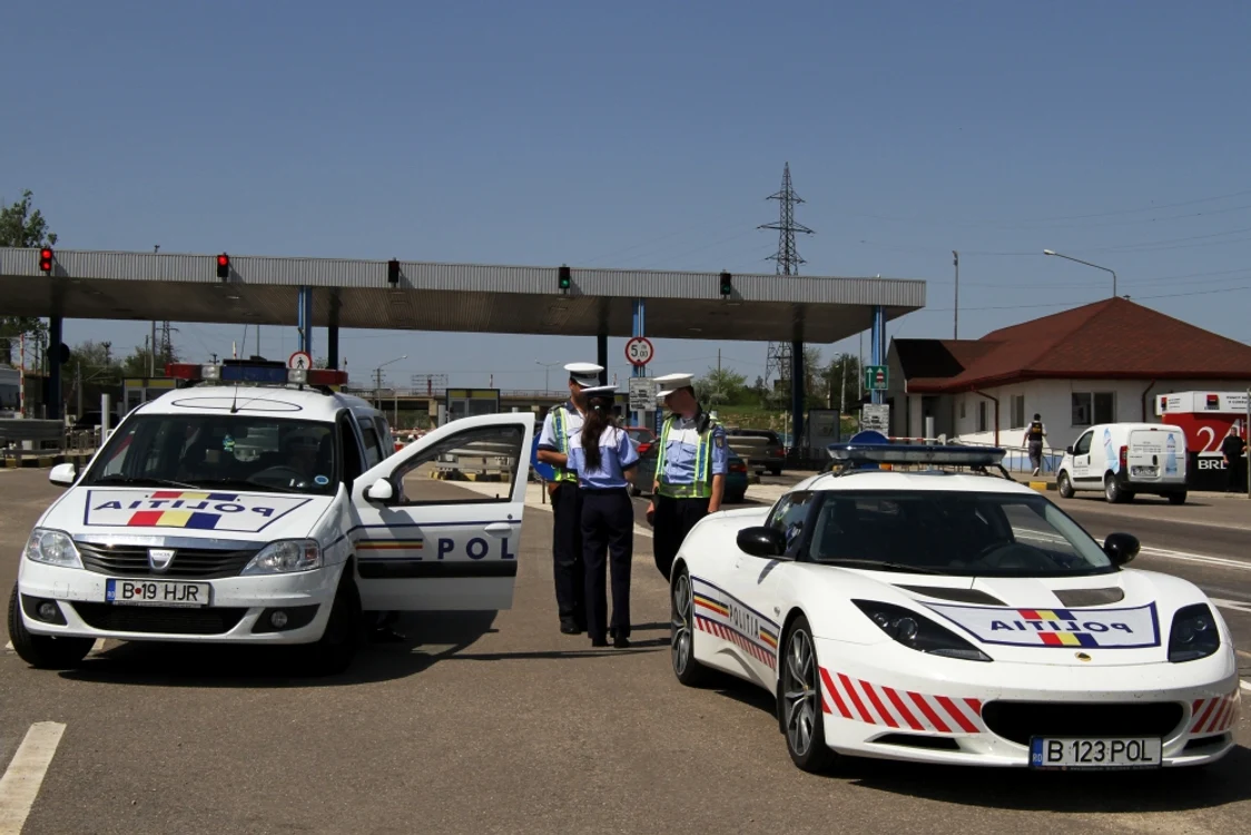 Cel puţin până în 2013, şoferii pot fi liniştiţi, deoarece radarele fixe nu îi vor urmări FOTO: Mediafax
