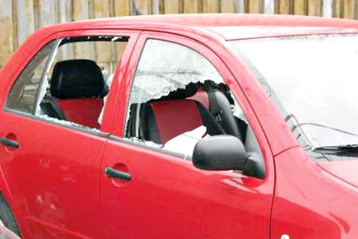 Bărbatul de 56 de ani nu-şi permitea să achite pagubele vecinilor săi (FOTO: IONUŢ DIMA )