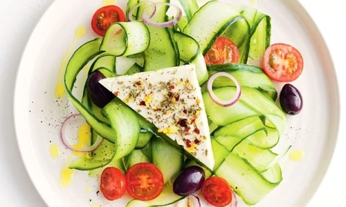 Salata de castraveti cu feta jpeg