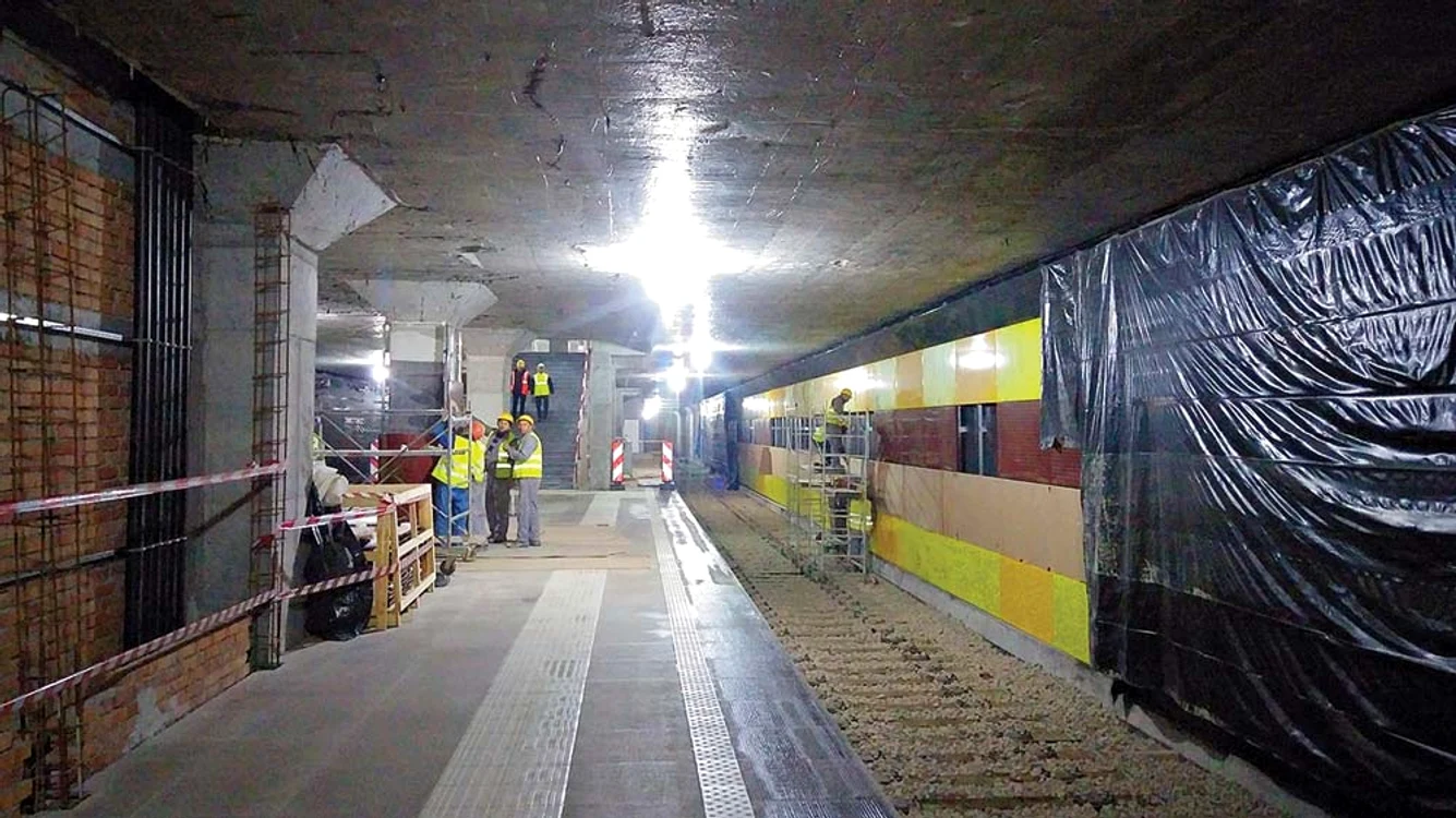 Drumul Taberei 34 Lucrările la structura staţiei sunt finalizate în totalitate şi se fac finisajeleFoto: David Muntean, Metrorex