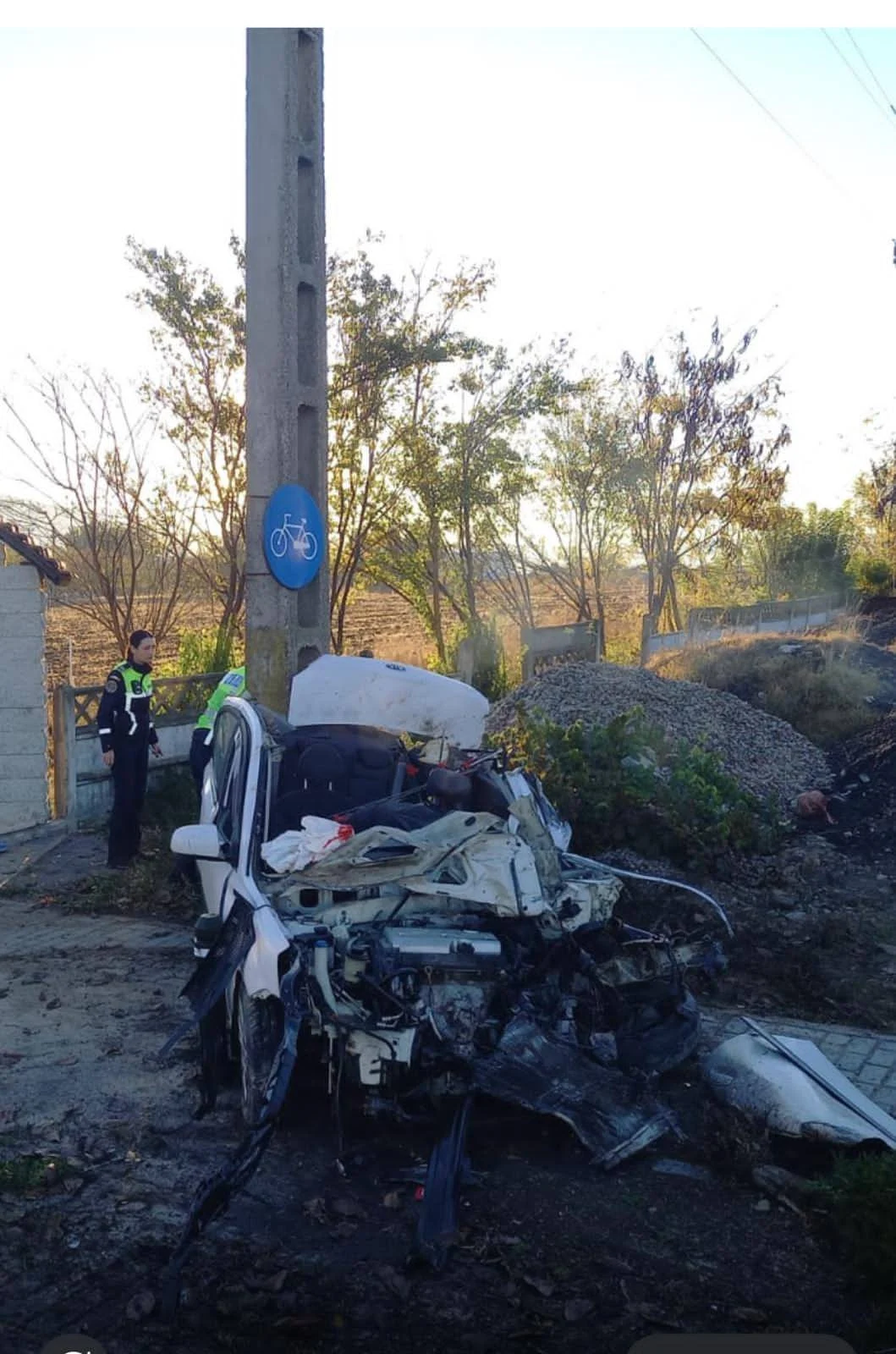 Accident cumplit în Tulcea. Un șofer a fost decapitat după coliziunea cu un tractor