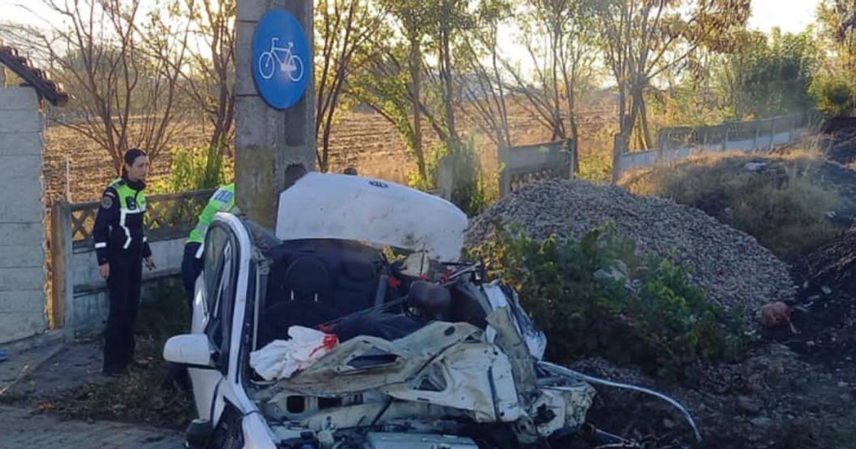 Accident teribil în Tulcea: un șofer și-a pierdut viața în urma unei coliziuni cu un tractor.