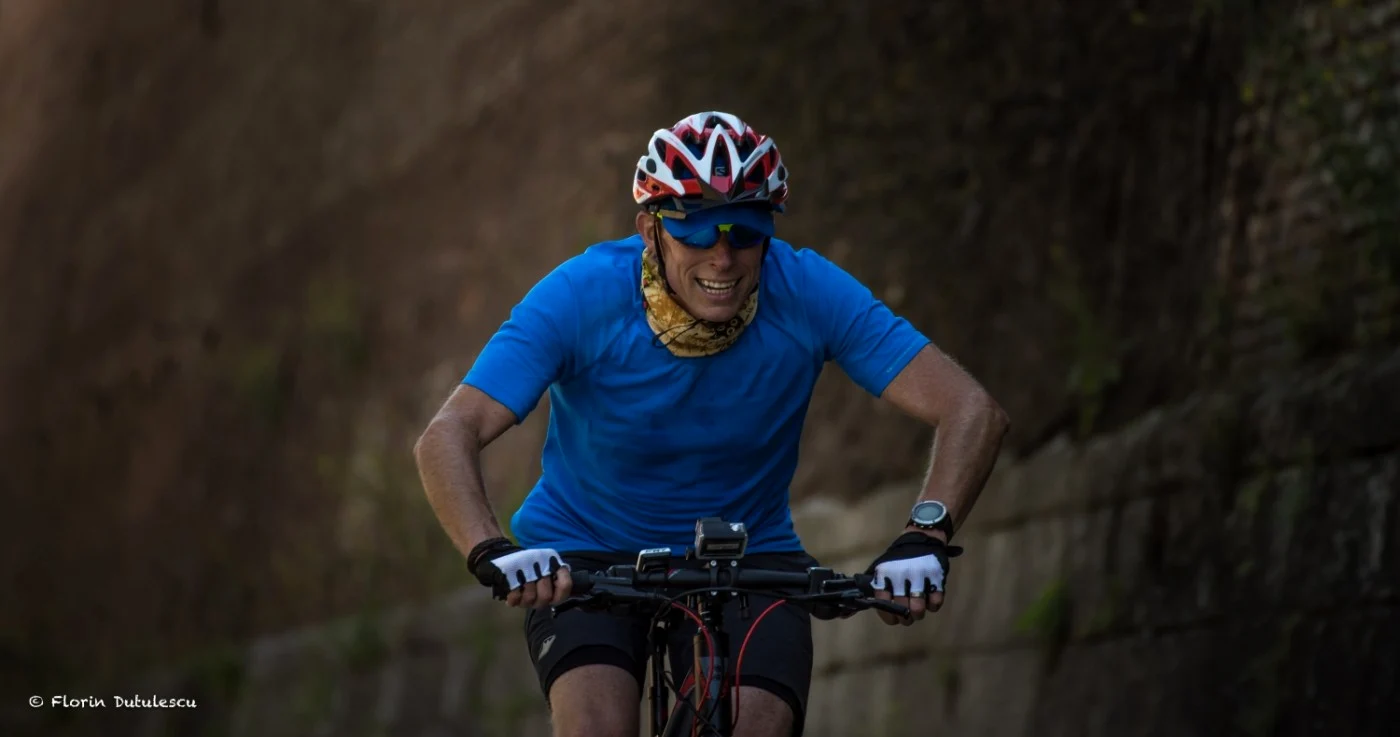 Ben Southall pe bicicleta Alba Iulia 