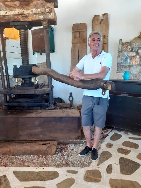 
    O parte dintre turiștii cazați la Hotelul Lyttos Beach au parte de piscină privată, imediat ce ies din cameră  