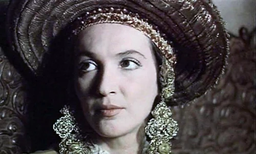 Olga Bucătaru în rolul doamnei Stanca din "Buzduganul cu trei peceţi" (1976) jpeg
