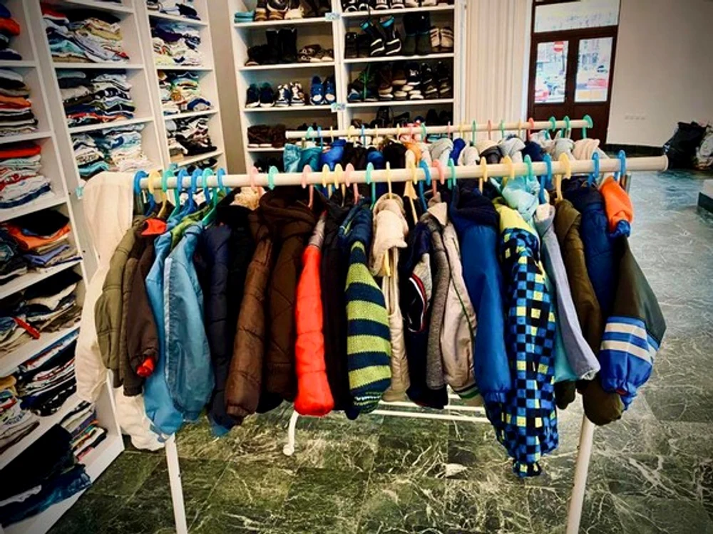 
    Mamele şi micuţii  pot merge  la magazinul  din Bucureşti    