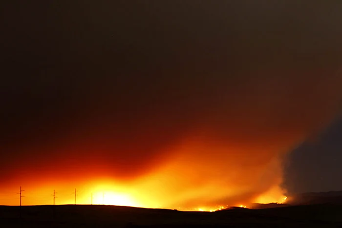 Incendiul din Arizona continuă să ardă Sursa: The Guardian