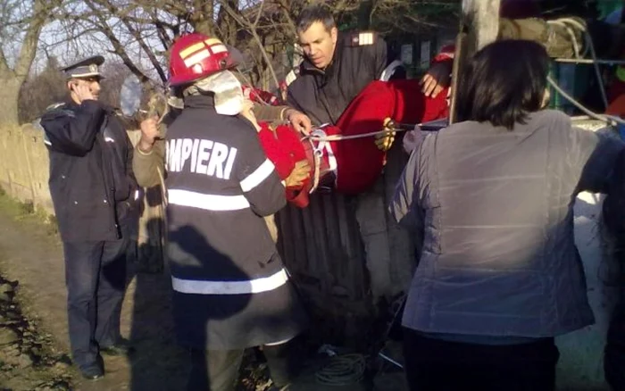 Operaţiune de salvare Foto:Arhivă Adevărul