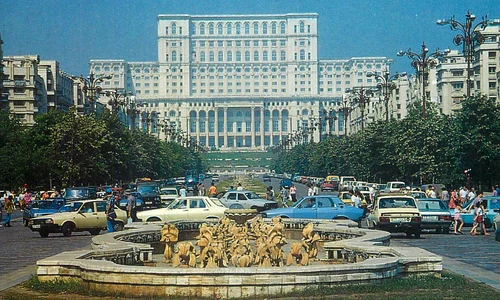 Casa Poporului in anii 90 Ilustrata jpg