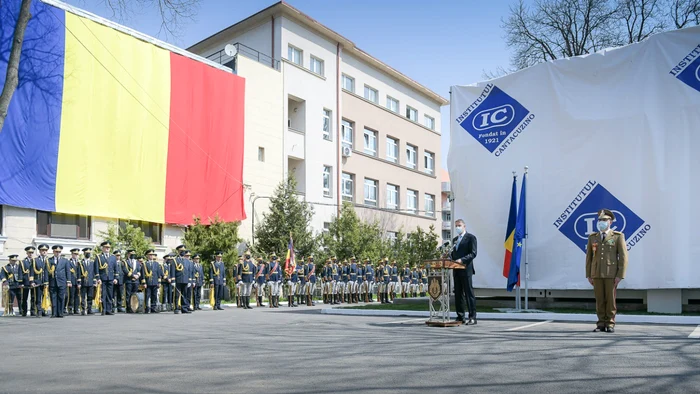 Imagine: Facebook / Institutul Naţional de Cercetare-Dezvoltare Medico-Militară „Cantacuzino”