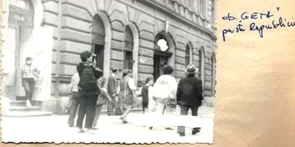 Filaj ziaristi straini crop jpg