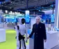 Viorica Dăncilă s-a fotografiat cu roboți la un târg tehnologic din Beijing FOTO: Facebook/ Viorica Dăncilă