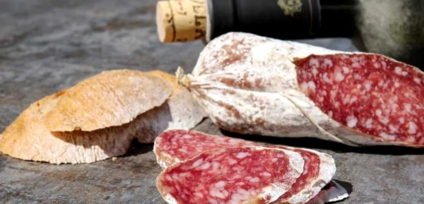 Carnea procesată e foarte greu de digerat.
