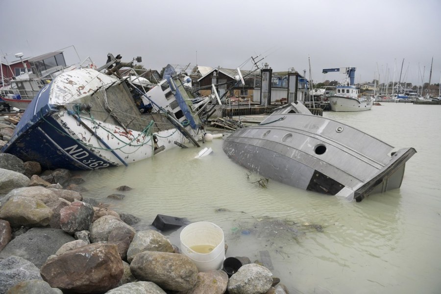 Furtuna Babet a provocat inundații catastrofale și a lăsat zeci de mii de locuințe fără curent în nordul Europei FOTO VIDEO