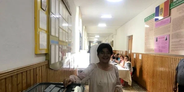 Silvia Radu vot Facebook