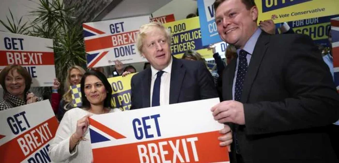 Premierul britanic Boris Johnson schimbă reguliele jocului