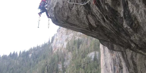 Membrii Salvamont Salvaspeo Bihor au marcat o premieră pe peretele Bardosului