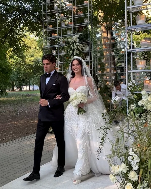 nunta Ianis Hagi si Elena Tanase cu flori de la Floraria Iris a lui Nicu Bocancea   Facenbook  (1) jpg