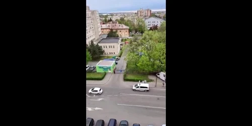 Pacienţi duşi la spital cu arma la vedere