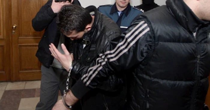 Timişoara: Şase hackeri acuzaţi de o ţeapă de 350.000 de euro sunt la un pas de libertate