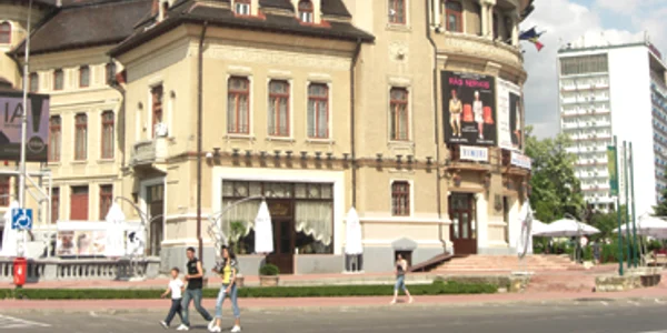 Neamţ: Regal de teatru în oraşul de sub Pietricica