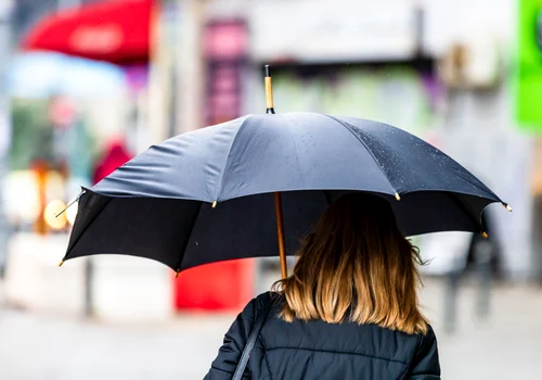 Ploaie precipitatii umbrela FOTO Shutterstock jpg