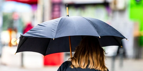 Ploaie precipitatii umbrela FOTO Shutterstock jpg