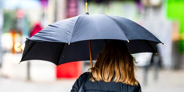 Ploaie precipitatii umbrela FOTO Shutterstock jpg