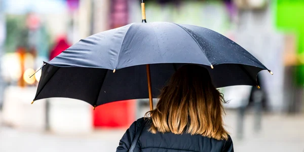 Ploaie precipitatii umbrela FOTO Shutterstock jpg