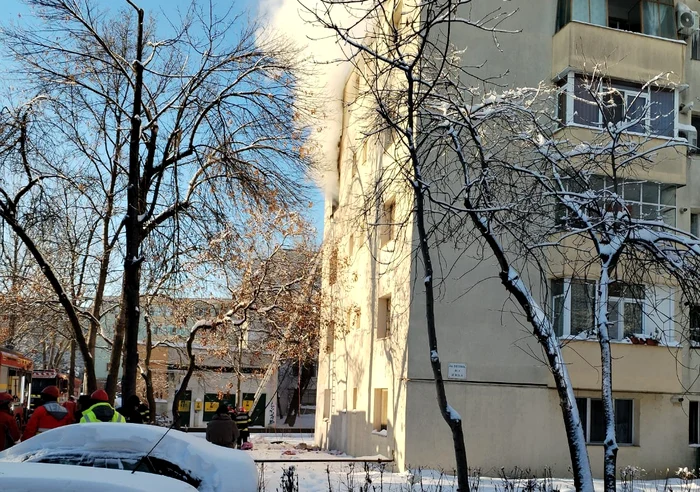 Incendiu bloc Iaşi SURSĂ FOTO Facebook Primăria Iaşi