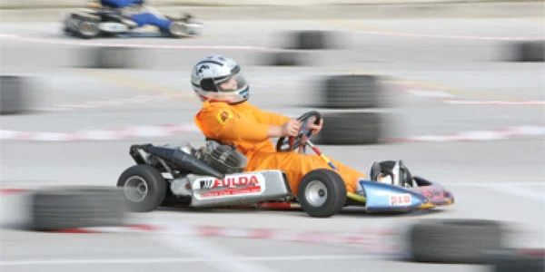 Competiţie strânsă la Cupa Olteniei la karting