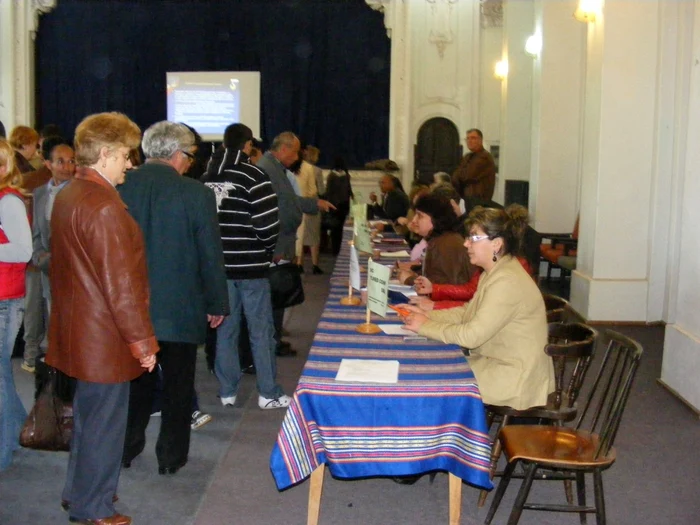 Locuri de muncă puţine pentru şomeri