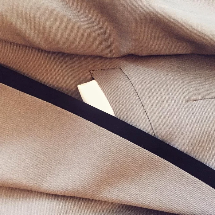 Laura Cosoi le-a arătat tuturor costumul de mire al lui Cosmin