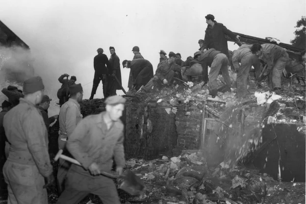 Intervenție la Școala Holy Trinity din Freckleton, după tragedia din 23 august 1944