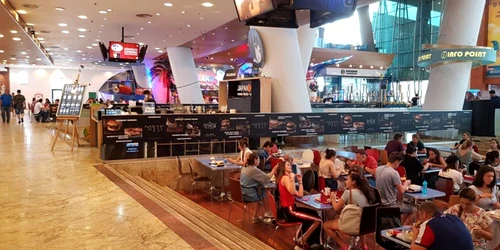ANPC a inchis aproape toate restaurantele din Baneasa Shopping City jpg