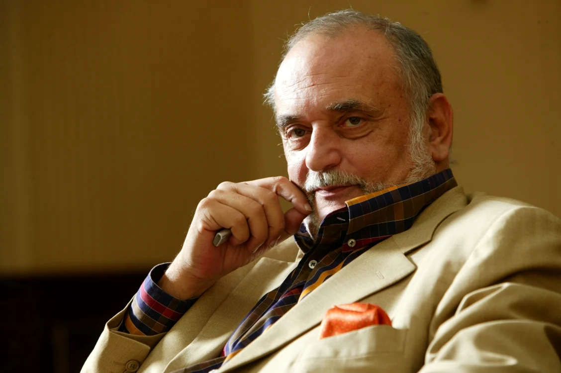Dinu Patriciu mai aşteaptă până pe 28 august o sentinţă în dosarul în care a fost judecat pentru 7 capete de acuzare FOTO Mediafax