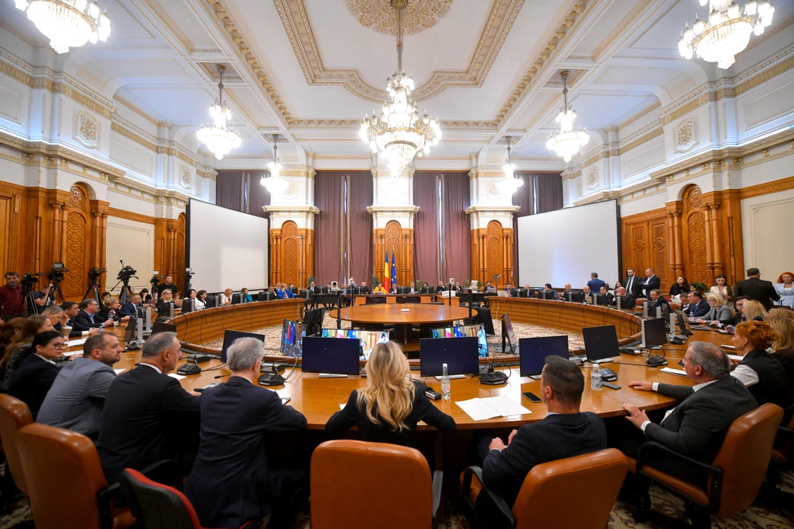 Continuă audierile miniştrilor propuşi de Siegfried Mureşan Foto: Alexandru Dobre