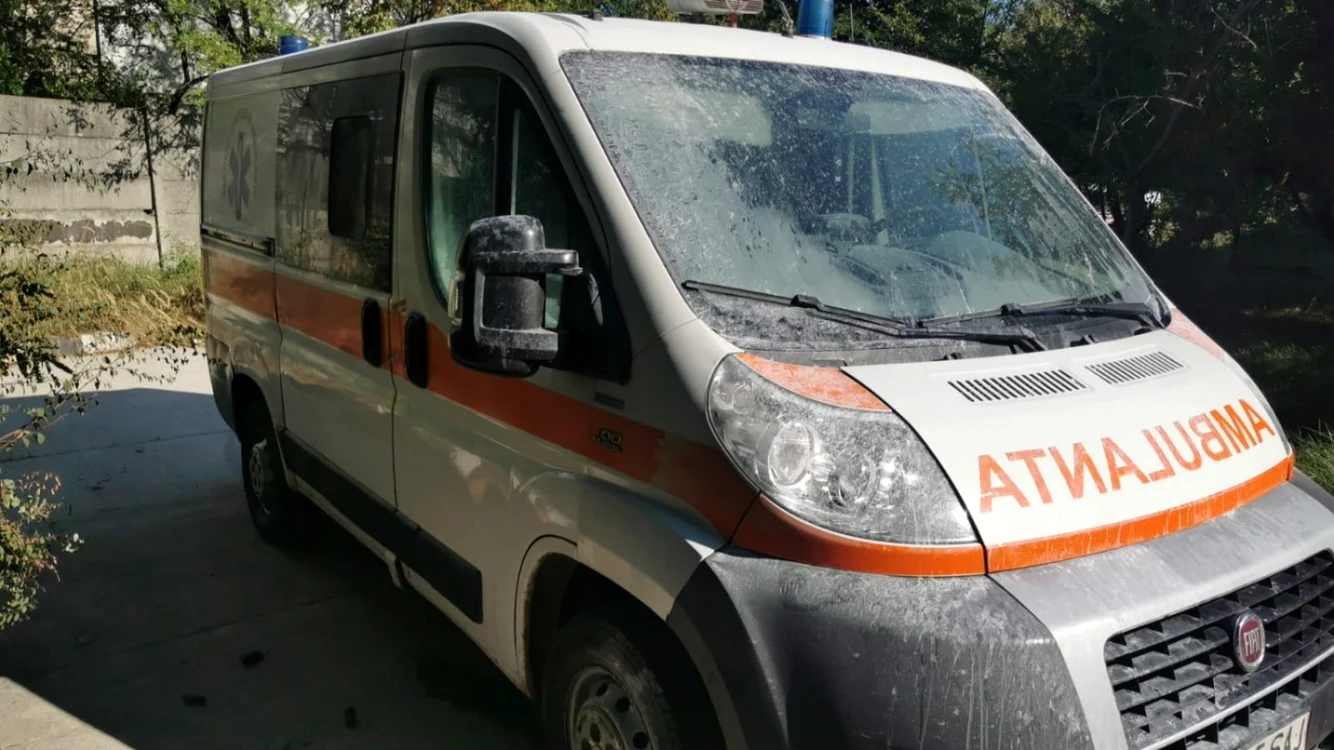 Aparatura medicală din ambulanţă a fost distrusă de foc FOTO SAJ Prahova