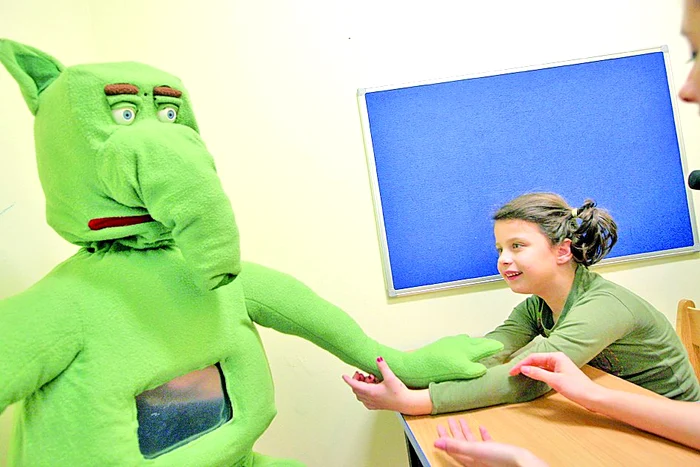 Copiii au prins imediat  drag de Probo