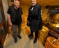 Actorul Constantin Cotimanis, prezent și el la ședința foto a Cerei Mihăilescu, l-a alintat pe Nea Rică