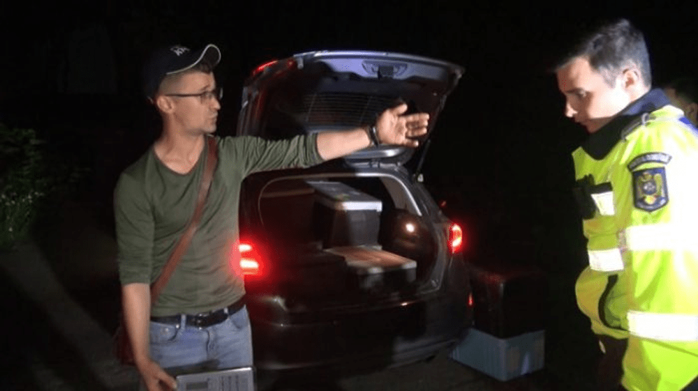Un șofer care transporta ilegal trufe de 100.000 de lei a fost reținut în Bacău. Ce răspuns arogant a dat