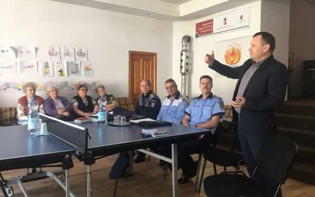 politisti la batrani