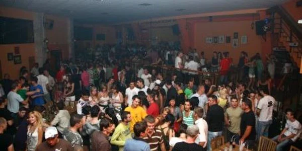 Cele mai multe scandaluri au izbucnit la discoteca din Lompirt