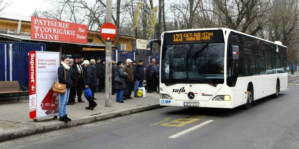 ratb statie autobuz 123 foto david muntean