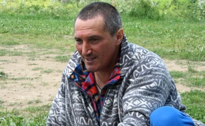 
    Ardelean Farcaş, minerul specialist în clismă.  