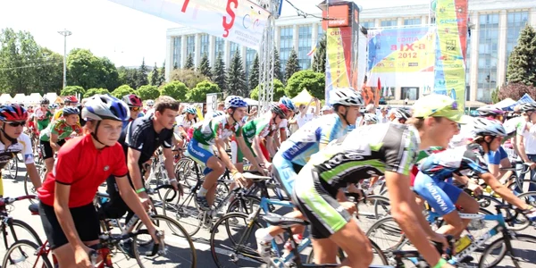 Reprezentanții cluburilor sportive au pornit din primele poziții